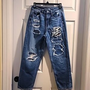 Womans size 6 regular mom jeans